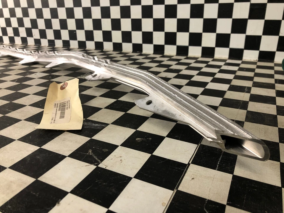 2018-24 Ski-Doo MXZ Freeride Renegade 600 850 900 Gen4 Tunnel RH Roller Edge EMP - Image 1 of 4