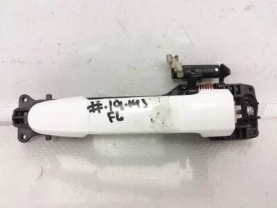 2001-2007 Toyota Highlander Front Driver Outside Door Handle - Super White - Image 1 of 4