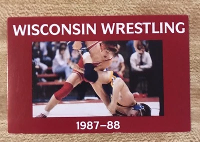 Calendario de lucha libre 1987-88 de la Universidad de Wisconsin  Foto 1 de 2