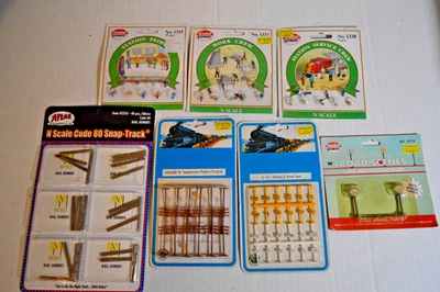 N Scale Model Power Figures #1335, 1337 & 1338 Signs 42513 Poles 42506 Joiners + - Image 1 of 4