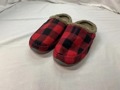 Zapatillas Deer Stags para hombre Slipperooz interior-exterior, franela roja negra, talla 7 M Foto 1 de 4