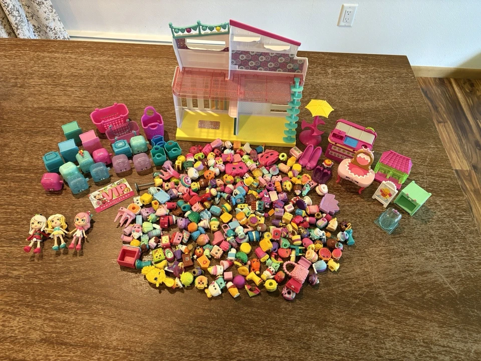 HUGE Shopkins Lot Dolls Furniture Food Happy Places Happy Home 265pc - Image 1 of 4