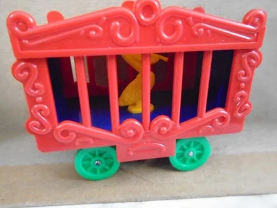 AMERICAN FLYER 653 REPRO CIRCUS WAGON WITH YELLOW PELICAN NEW/EXCELLENT REPRO #2 - Image 1 of 4