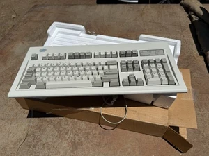 Vintage IBM Basic 101 Mechanical Keyboard 71G4644 NEW with box - Picture 1 of 4