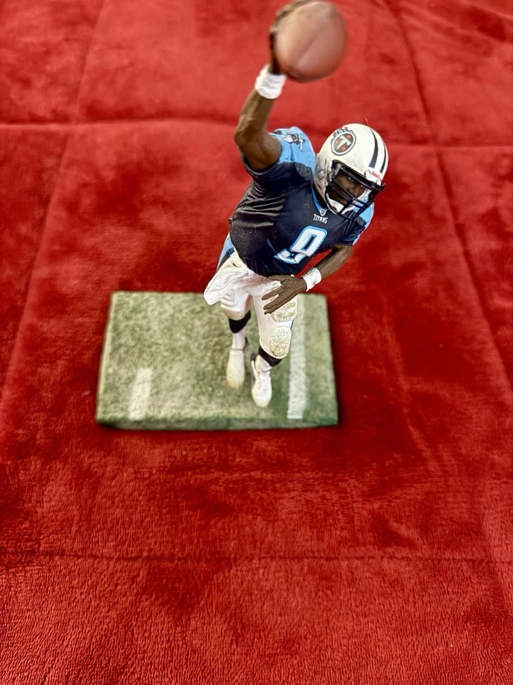 Boneco de ação McFarlane Toy’s NFL Tennessee Titans Steve McNair - Imagem 1 de 4