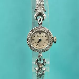 Elegante Damenuhr Vintage BULOVA 14K Weißgold 13,3 g Diamant Akzent 14 mm - Bild 1 von 8