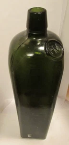 vintage-vecchio-verde-bottiglia-P-Melchers-liquior-quadrato-10"-sigillo-PM - Foto 1 di 2
