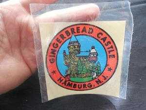 Adesivo da viaggio vintage originale Gingerbread Castle Hamburg NJ parco divertimenti NOS - Foto 1 di 1