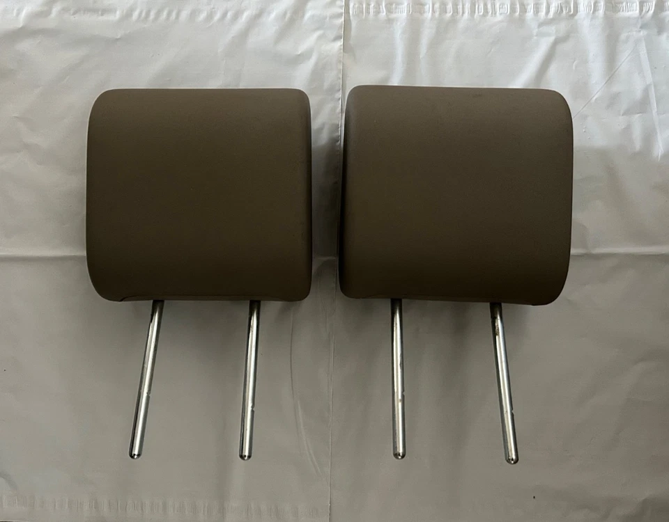 🔥 Par de reposacabezas de asiento trasero grises para Jeep Wrangler JK 2007-2010 de 2 puertas OEM Foto 1 de 4