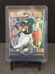 JALEN HURTS 2025 DONRUSS CHAMP IS HERE FOIL 010/100 EAGLES #CIH-JHS SSP - Imagen 1 de 12