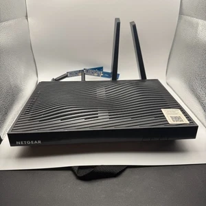 Netgear Nighthawk X8 AC5300 Tri-band Quad-Stream Smart Wi-Fi Router R8500-100NAS - Picture 1 of 11