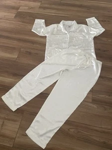 Morgan Taylor Intimates Ivory Moon Pajama Set Size Large Long Sleeve & Pants - Picture 1 of 8