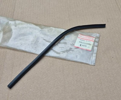 1985-1991 Dodge Colt Vista Wagon NOS Mitsubishi Liftgate WIPER BLADE REFILL - Image 1 of 3