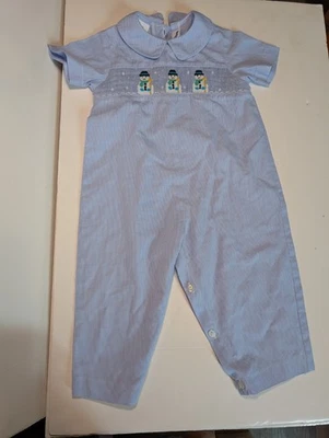 Muñeco de nieve bordado guinga azul calado a mano Silly Goose 18M mameluco abotonado Foto 1 de 4