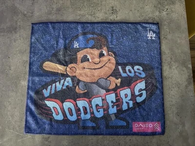 Toalla de rally Los Angeles Dodgers vs Milwaukee Brewers NLCS Juego 3 2025  Foto 1 de 2