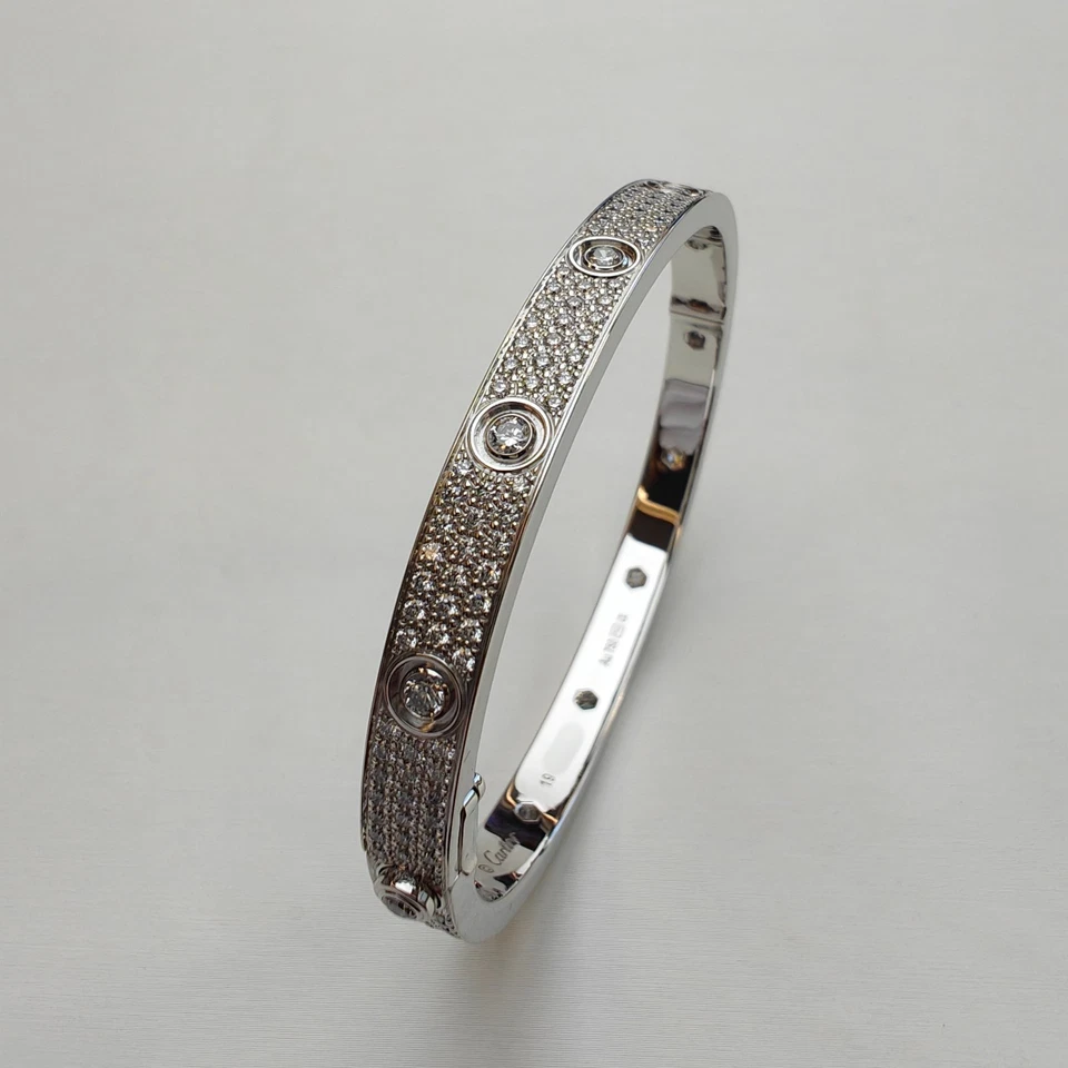 Pulsera Cartier Love Pavimentada con Diamantes Oro Blanco 18K Talla 19 Foto 1 de 4