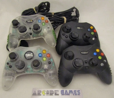 LOT 4 MANETTES NON OFFICIELLES MICROSOFT XBOX (vendeur pro) - Photo 1/2