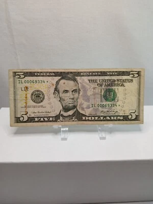 2006 Lincoln $5 IL 00069334* Federal Reserve Star Note 640k Print Currency - Image 1 of 2