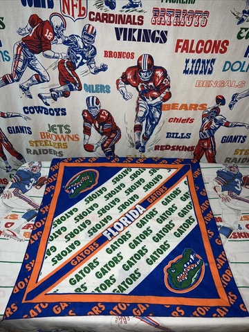 Vintage 1980s-90’s FLORIDA GATORS Football Handkerchief Rally Towel Scarf Cover
