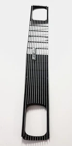 FIAT 131. Mascherina Griglia Anteriore. Originale. Epoca - Picture 1 of 10