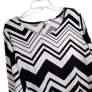 Dressbarn Damen Übergröße 1X Tunika Oberteil Chevron Print 3/4 Arm schwarz weiß - Bild 1 von 14