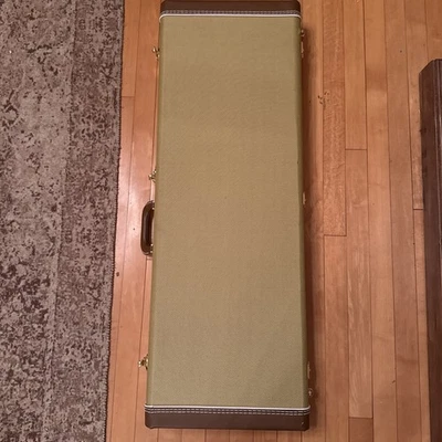 Estuche rígido para guitarra Fender Classic Series Tweed Stratocaster/Telecaster Foto 1 de 4