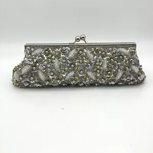 NEU Vintage SLG Perlen Pailletten Geldbörse Handtasche Clutch Kuss Verschluss Blumenmuster Silber Gold - Bild 1 von 12