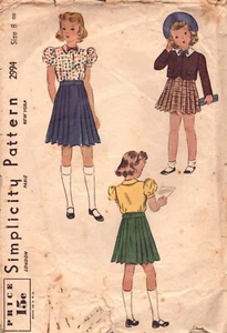 Simplicity 2994 ~ Blusa, falda y chaqueta corta para niña en TALLA 8 - Imagen 1 de 5
