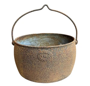 ANTIQUE CAST COOKING PAN GARDEN PLANTER LARGE - Picture 1 of 10