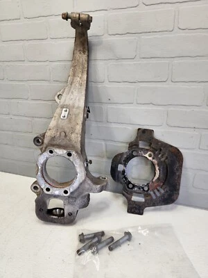 Infiniti FX50 2009-2017 conductor delantero izquierdo husillo nudillo OEM 122 K 5,0 L V8 Foto 1 de 4