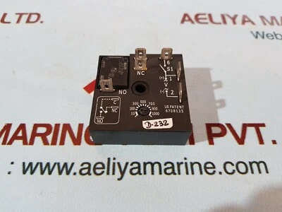 Temporizador de estado sólido ABB KRDB422 120 VAC 10-1000 segundos Foto 1 de 3