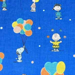 Peanuts™ Snoopy Circus Balloons 100% Cotton by the Half Metre - Picture 1 of 1