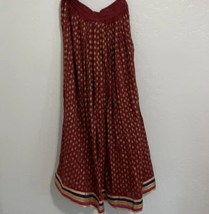 Red burgundy Skirt with gold - tinkling bells on tie string - free size - india - Bild 1 von 7