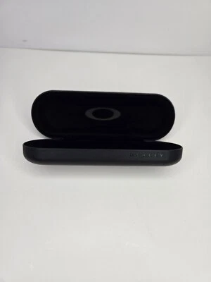 Солнцезащитные очки Oakley Clam Shell жесткий чехол черная войлочная подкладка подходит для очков 6 дюймов x 2 дюйма - Изображение 1 из 4