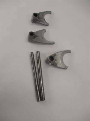 81 SUZUKI GS750 L GS 750 GEARSHIFT CHANGE SHIFT DRIVE FORKS - Image 1 of 4