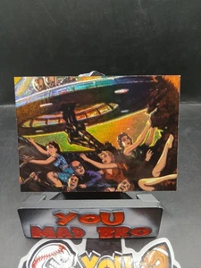 1994 Topps MARS ATTACKS Archives Matrix Foil Chase Cards  - Picture 1 of 2