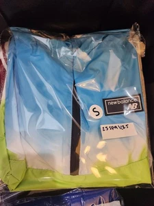 New Balance Mens Small Windbreaker Pullover Jacket Lightweight 3/4 Zip Running - Picture 1 of 4