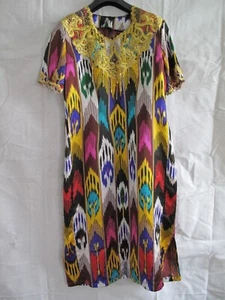Abito vintage uzbeko seta ricamo ikat S/XS - Foto 1 di 3