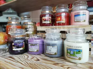 YANKEE CANDLE Candela Profumata Giara MEDIA Fragranze Varie, 75 ore YANKEE MEDIA - Foto 1 di 28
