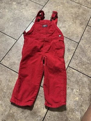 Mono con tirantes Oshkosh B'Gosh Vestbak rojo pana talla 2T usado en excelente estado Foto 1 de 4