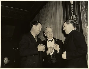 JACK DEMPSEY & MAX SCHMELING - HEAVYWEIGHT BOXERS - 1933 ASSOCIATED PRESS PHOTO - Picture 1 of 2