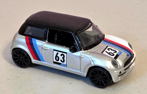 MotorMax GT Racing 63 Mini Cooper 1:43 Scale Diecast Car - Picture 1 of 6