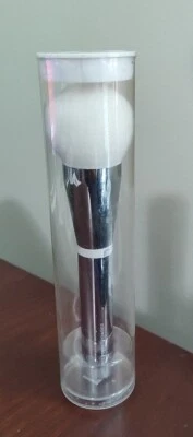 it Cosmetics Heavenly Skin Bye Bye Pores Powder Brush 701 SEALED - Image 1 of 4