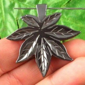 420 Healing Hematite Carved Maple Leaf Charm Pendant Free Necklace & Gift Bag - Picture 1 of 3