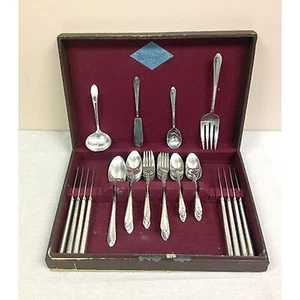 54 Piece Rogers "Exquisite" Silverplate Flatware Set with Box - Picture 1 of 3