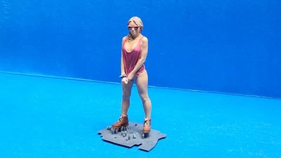 Gn15 G Scale Lynn.Co Customed Painted Modern Figure ( FEMALE) - Image 1 of 3