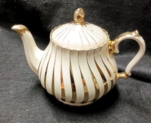 Sadler Cream with Gold Trim Swirling Stripes Teapot Made in England - Picture 1 of 18