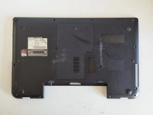 Toshiba Satellite C75-A-119 – Bottom Case complet avec lecteur DVD et visseri... - Photo 1/2