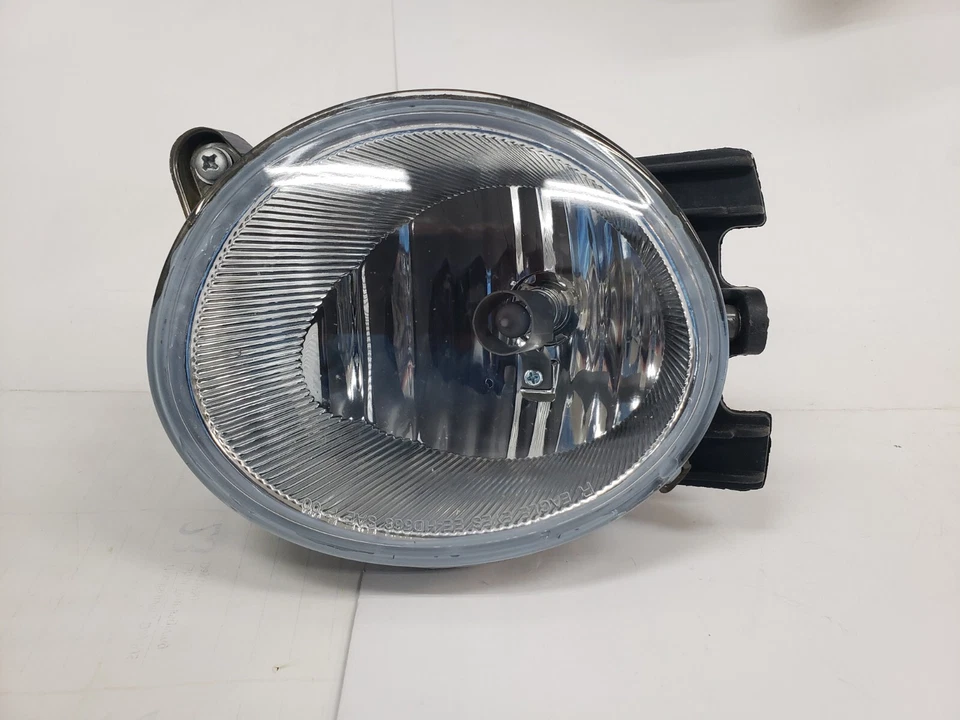 Luz antiniebla de repuesto del lado del conductor EagleEye HD568-U000L para Honda Pilot 2099-2011 Foto 1 de 4