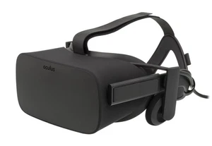 Meta Oculus Rift CV1 VR Headset (missing left controller) - Picture 1 of 4